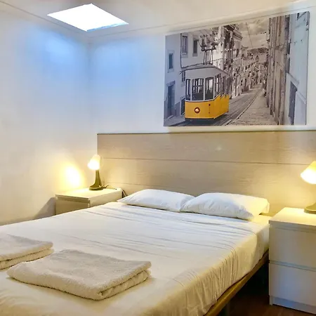 In Guest - 6lisbon Downtown Private Bedroom Guest house