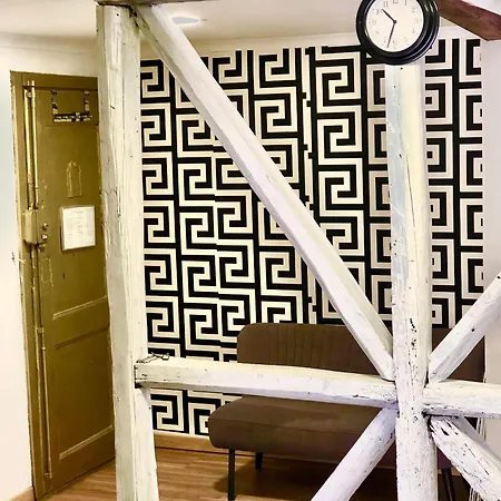 招待所 In Guest - 6lisbon Downtown Private Bedroom